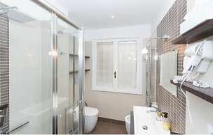 Longhi Holidays House