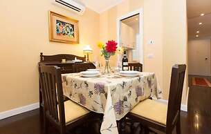 Longhi Holidays House