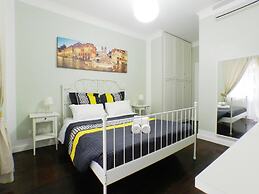 Longhi Holidays House