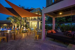 White Rabbit Hostel - Adults Only