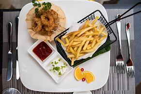 White Rabbit Hostel - Adults Only