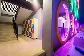 White Rabbit Hostel - Adults Only