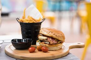 White Rabbit Hostel - Adults Only