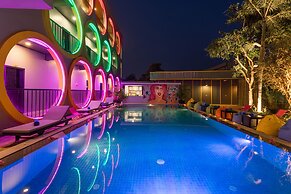 White Rabbit Hostel - Adults Only