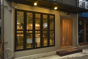 The Chatbox Silom Hostel