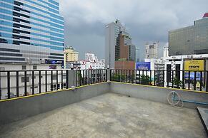 The Chatbox Silom Hostel