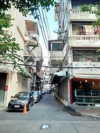 The Chatbox Silom Hostel