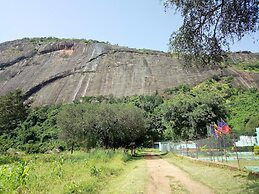 Green Oasis Guest House and Tours