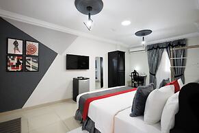 The Ritzz Exclusive Guest House