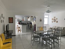 Porto das Palmeiras Hostel