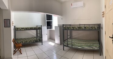 Porto das Palmeiras Hostel