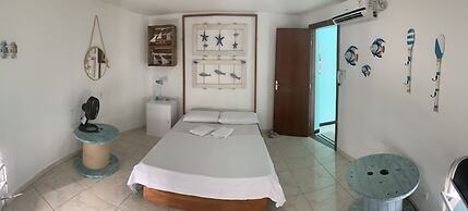 Porto das Palmeiras Hostel