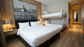 TRYP by Wyndham Istanbul Basın Ekspres