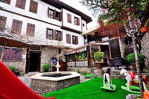 Kadioglu Sehzade Konaklari