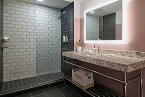 Renaissance Saint Elm Dallas Downtown Hotel