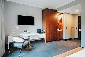 Renaissance Saint Elm Dallas Downtown Hotel