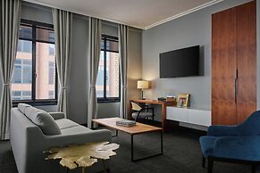 Renaissance Saint Elm Dallas Downtown Hotel