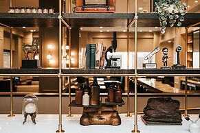 Renaissance Saint Elm Dallas Downtown Hotel