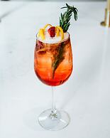 Renaissance Saint Elm Dallas Downtown Hotel