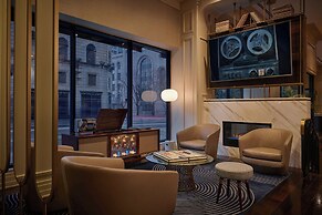 Renaissance Saint Elm Dallas Downtown Hotel