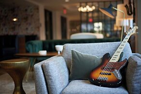 Renaissance Saint Elm Dallas Downtown Hotel