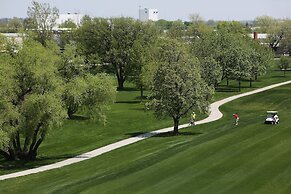Holiday Inn & Suites Sioux Falls - Airport by IHG