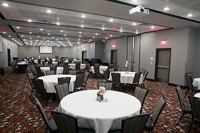 Holiday Inn & Suites Sioux Falls - Airport by IHG