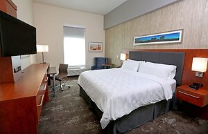 Holiday Inn & Suites Sioux Falls - Airport by IHG