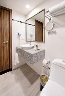 Hotel Velvet Plaza