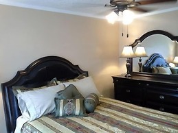 JARVIS Edgewater Park & Beach 5BD Villa