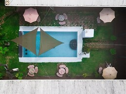Big Daddy's Beach Club and Hotel