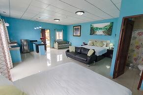 Big Daddy's Beach Club and Hotel