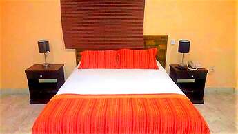 Hotel Versalles Suites