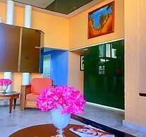 Hotel Versalles Suites