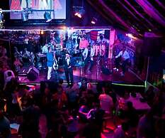 Hotel Versalles Suites