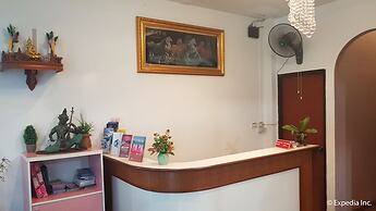 Nawaporn Place Guesthouse