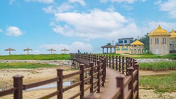 Wando Sol Beach Pension