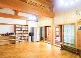 Suncheon Moonlight Love Hanok Pension
