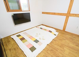 Suncheon Moonlight Love Hanok Pension