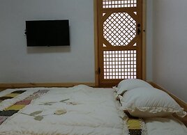 Suncheon Moonlight Love Hanok Pension