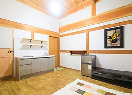 Suncheon Moonlight Love Hanok Pension