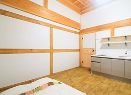 Suncheon Moonlight Love Hanok Pension