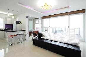 Pohang Sea Shore Pension