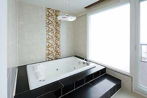 Pohang Sea Shore Pension