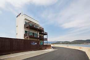 Pohang Sea Shore Pension