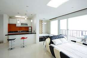 Pohang Sea Shore Pension