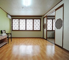 Gurye Little Prince Pension