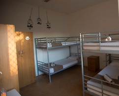 Roey Backpackers & Party Bar