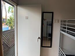 Roey Backpackers & Party Bar