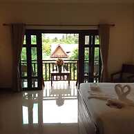 Oh Amphawa Boutique Resort